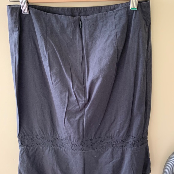 Teenflo knee length skirt - Picture 2 of 2